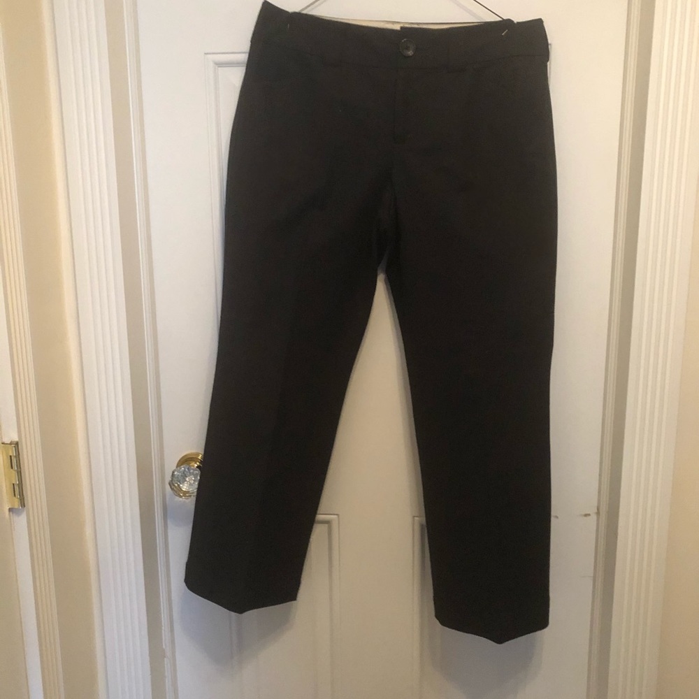 Black khaki pants.